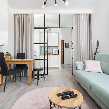 Of The Kings - Pastel Lubelska 10 Appartement